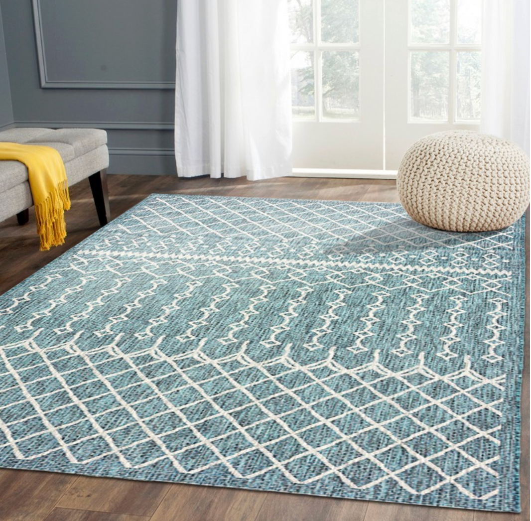 Blue patterned rug 