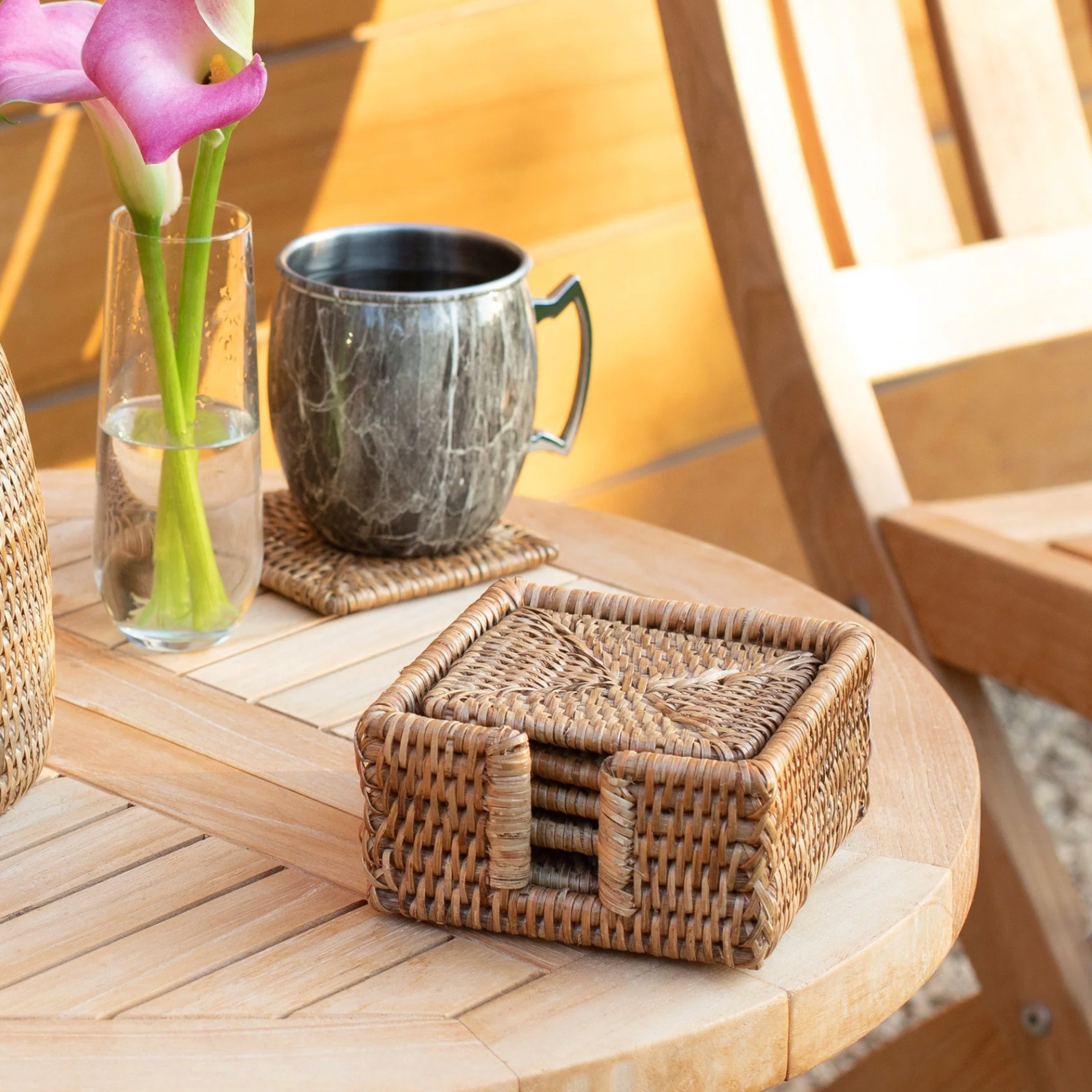 Wicker coaster set.